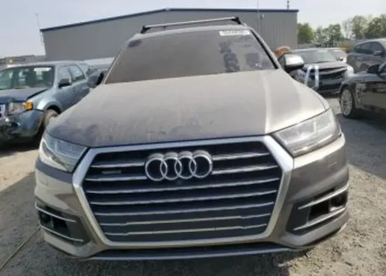 Audi Q7 2017 თბილისი