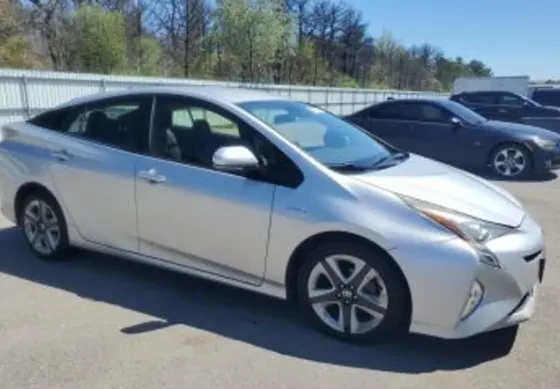 Toyota Prius 2016 თბილისი