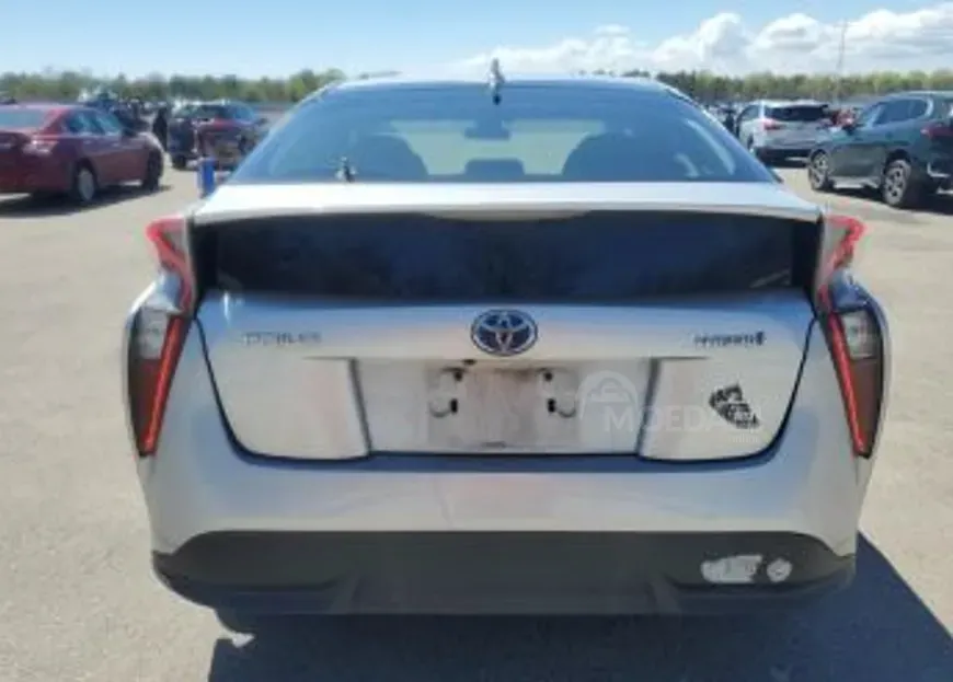 Toyota Prius 1.8L 2016 Тбилиси - изображение 2