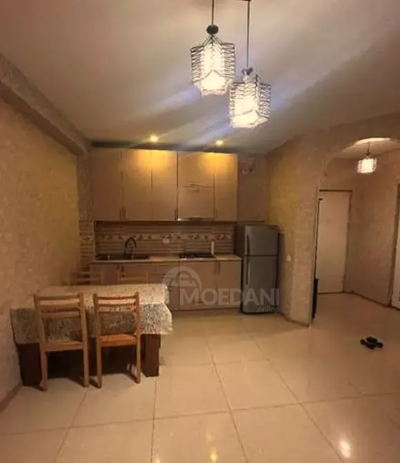 იყიდება 2 ოთახიანი ბინას 42მ² 5/9 სართ თბილისი - photo 2