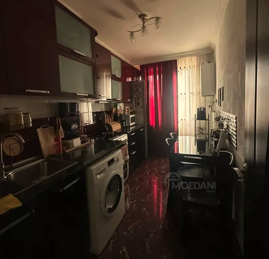 იყიდება 3 ოთახიანი ბინას 100მ² 8/10 სართ თბილისი - photo 8