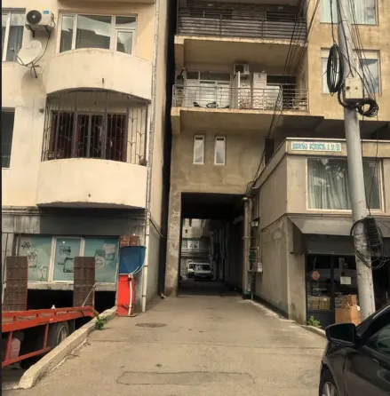 Იყიდება უნივერსალური კომერციული ფართი დიდუბეში თბილისი