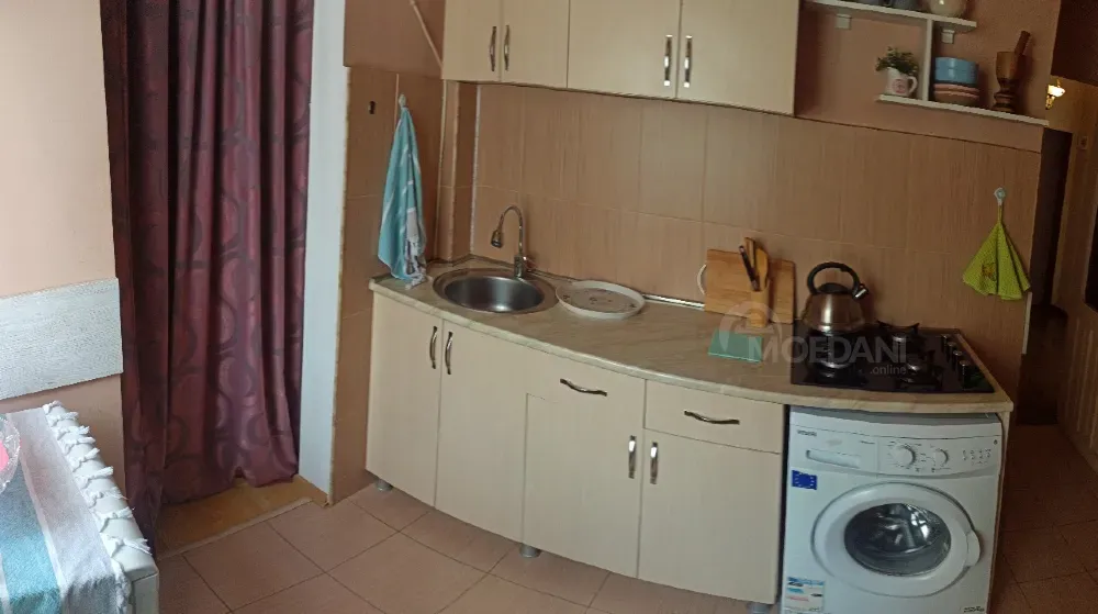 Short Term Rentals three-room 60m² 2/5 floor Сkhaltubo - photo 2