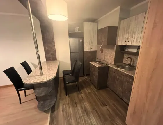 Იყიდება 2 ოთახიანი ბინას $51 000 ბორჯომი 40მ² 2/4 სართ ბორჯომი