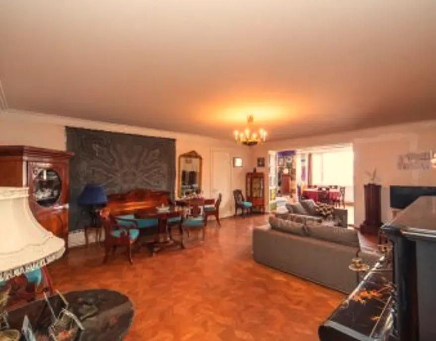 Apartments For Sale five-room 170м² 4/9 floor Tbilisi - photo 1