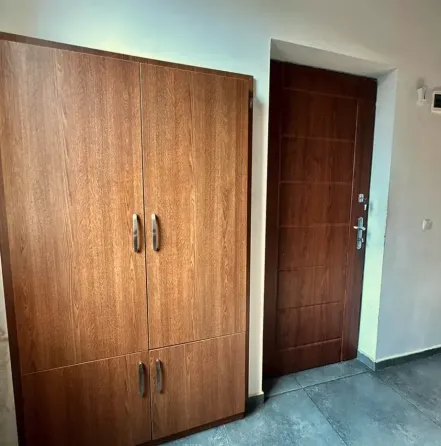 Იყიდება 2 ოთახიანი ბინას $91 500 თბილისში 61მ² 2/3 სართ თბილისი