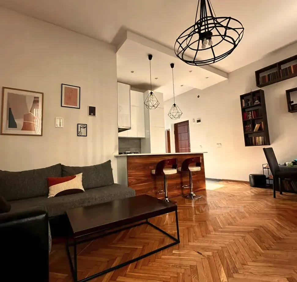 იყიდება 2 ოთახიანი ბინას 61მ² 2/3 სართ თბილისი - photo 1