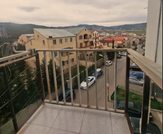 Იყიდება 3 ოთახიანი ბინას $98 000 თბილისში 71მ² 4/10 სართ თბილისი