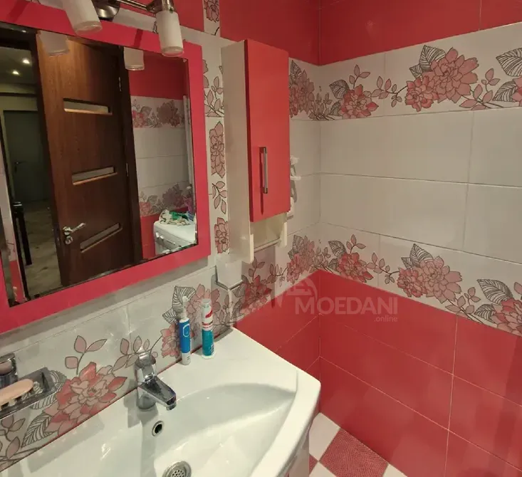 Apartments For Sale three-room 71м² 4/10 floor Tbilisi - photo 6