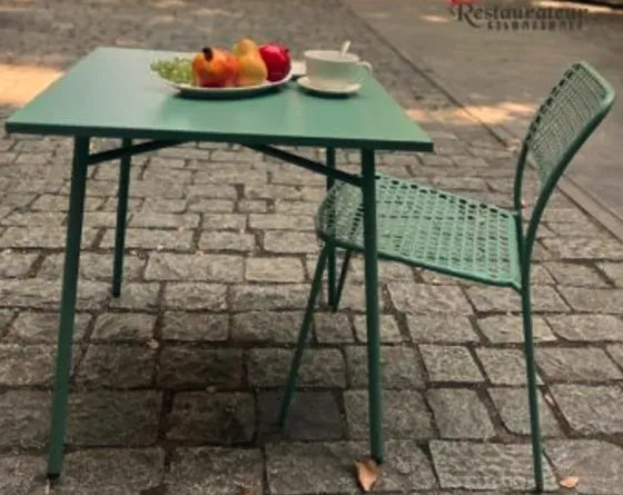 Стальной стол и стул (комплект) Тбилиси