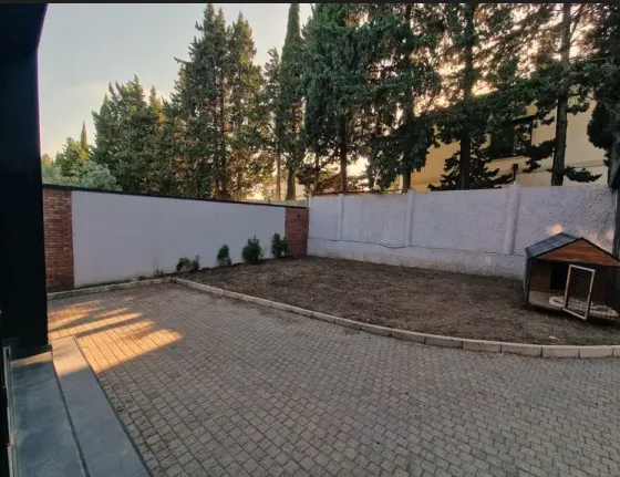 სახლი 561м² თბილისი