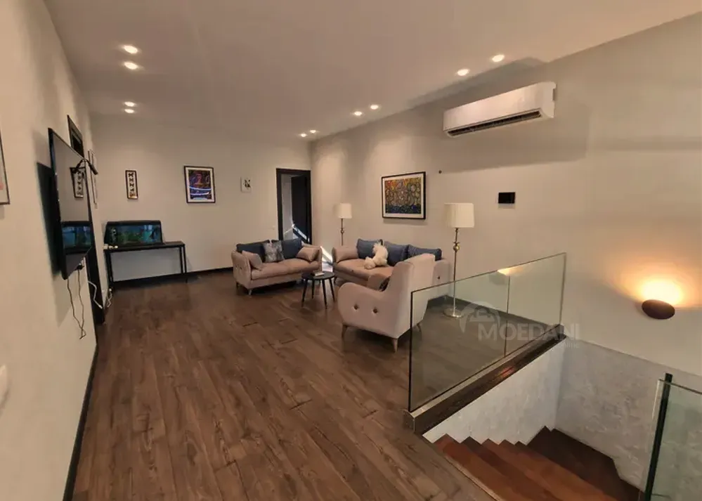 სახლი 561м² თბილისი - photo 1