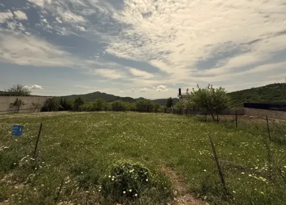Продам земельный участок 1418м² Tbilisi