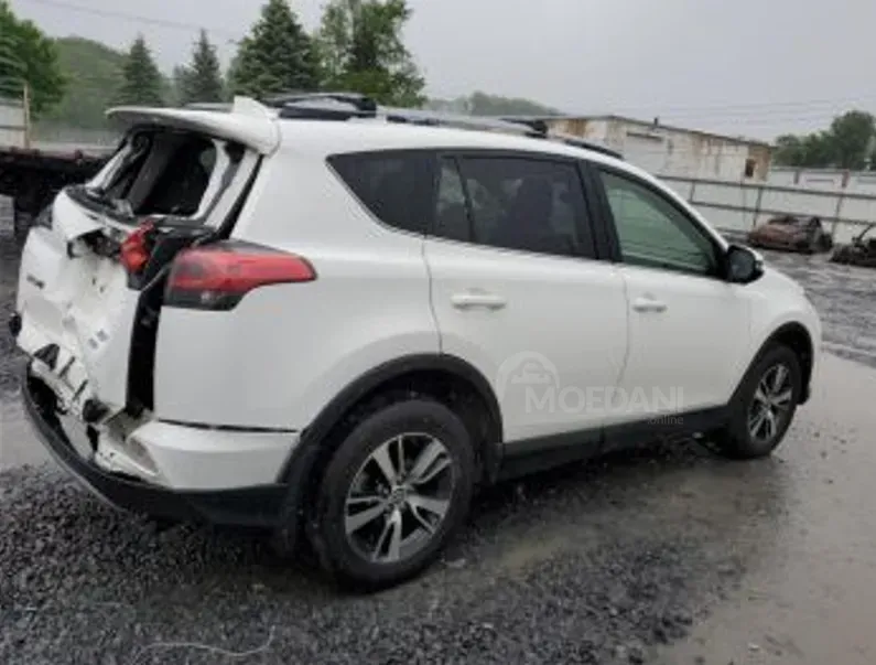 Toyota RAV4 2.5L 2018 Тбилиси - изображение 4