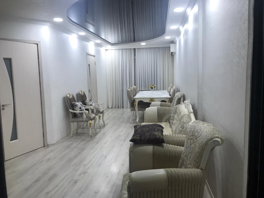 Short Term Rentals three-room 70m² 3/24 floor Batumi - photo 2