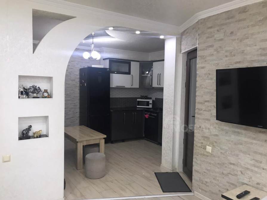 Short Term Rentals three-room 70m² 3/24 floor Batumi - photo 4