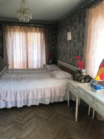 იყიდება 3 ოთახიანი ბინას $85 000  თბილისში  80მ² 3/8 სართ თბილისი