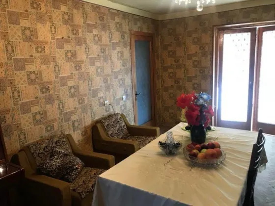 იყიდება 3 ოთახიანი ბინას $85 000  თბილისში  80მ² 3/8 სართ თბილისი