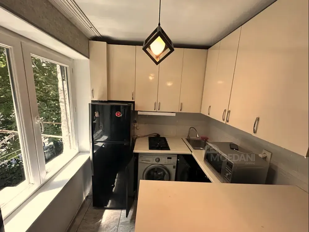 ქირავდება 2 ოთახიანი ბინა 38მ² 3/5 სართ თბილისი - photo 1