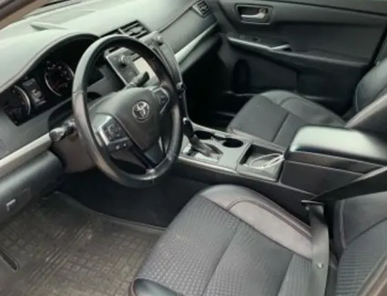 Toyota Camry 2.5L 2015 თბილისი