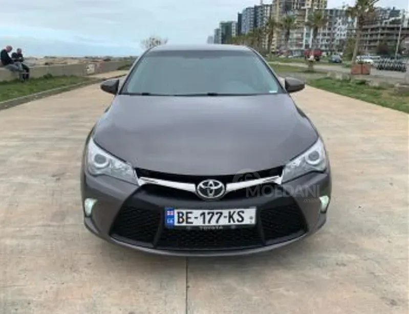 Toyota Camry 2.5L 2015 Тбилиси - изображение 1