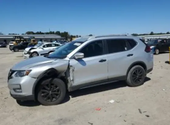 Nissan Rogue 2018 Тбилиси