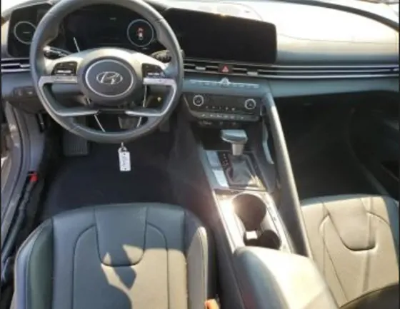 Hyundai Elantra 2023 Тбилиси