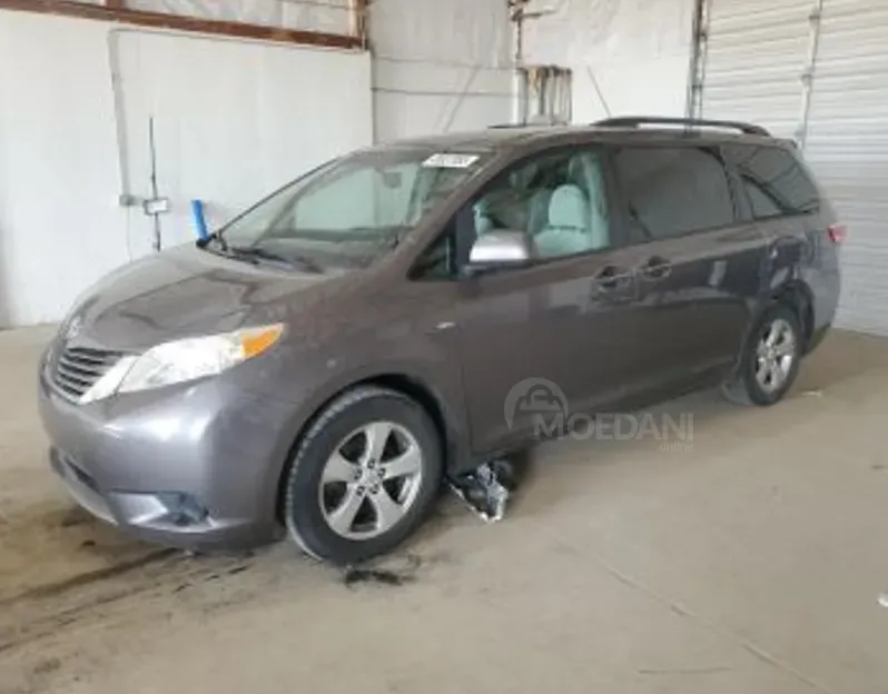 Toyota Sienna 3.5L 2017 Тбилиси - изображение 2