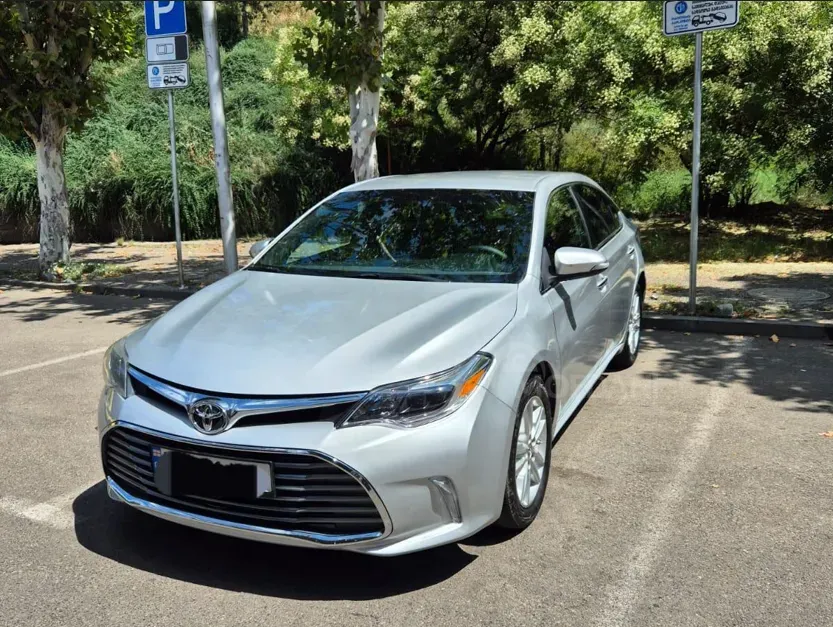 ქირავდება Toyota Avalon 2015 თბილისი - photo 1