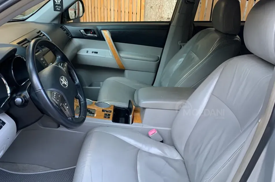 ქირავდება Toyota Highlander 2010 თბილისი - photo 4