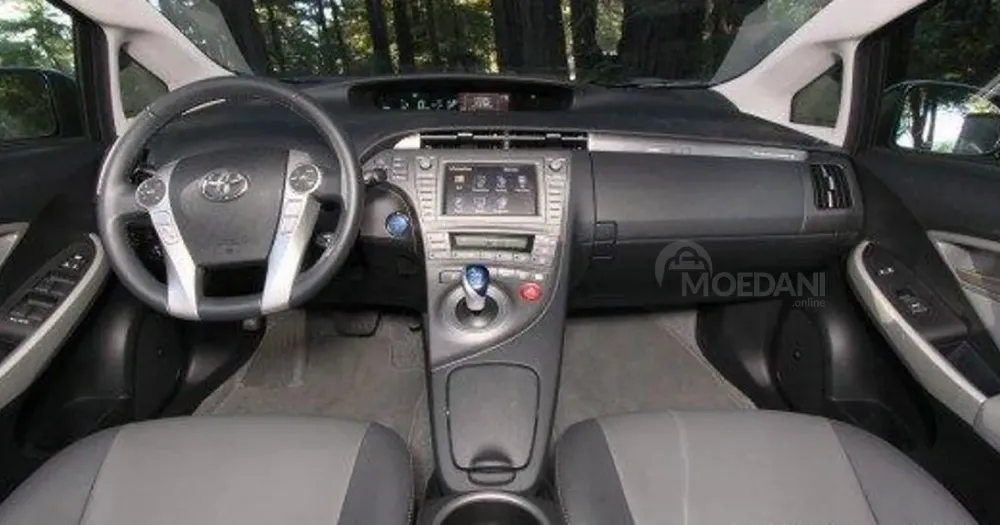 ქირავდება Toyota Prius 2012 თბილისი - photo 3