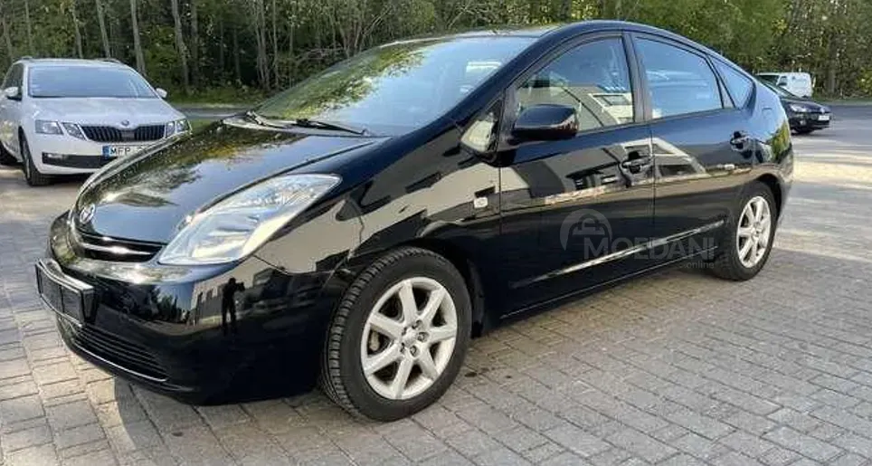 ქირავდება Toyota Prius 2012 თბილისი - photo 1