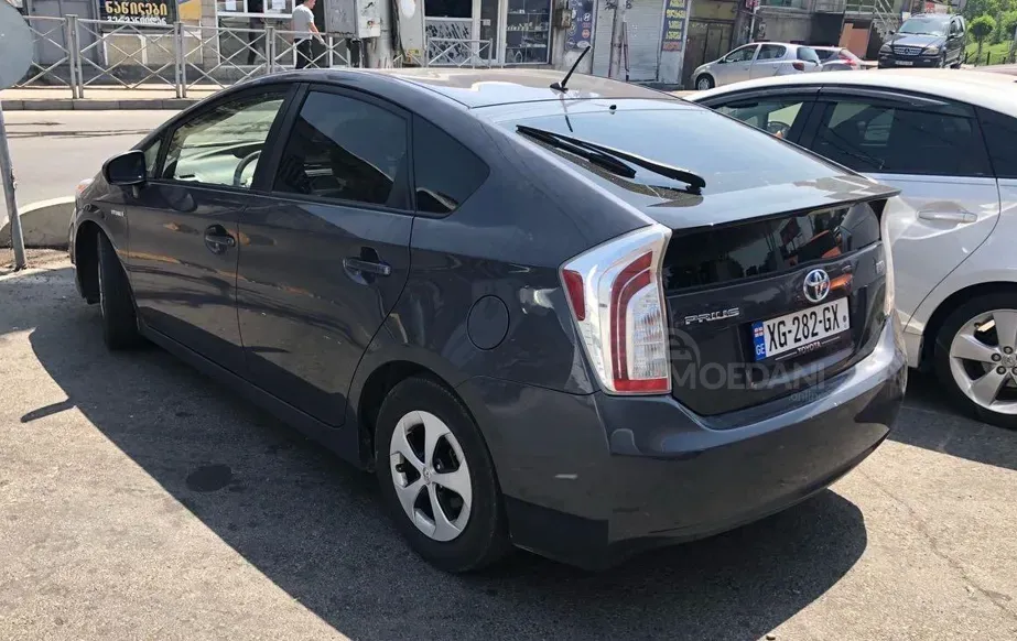 ქირავდება Toyota Prius 2014 თბილისი - photo 2