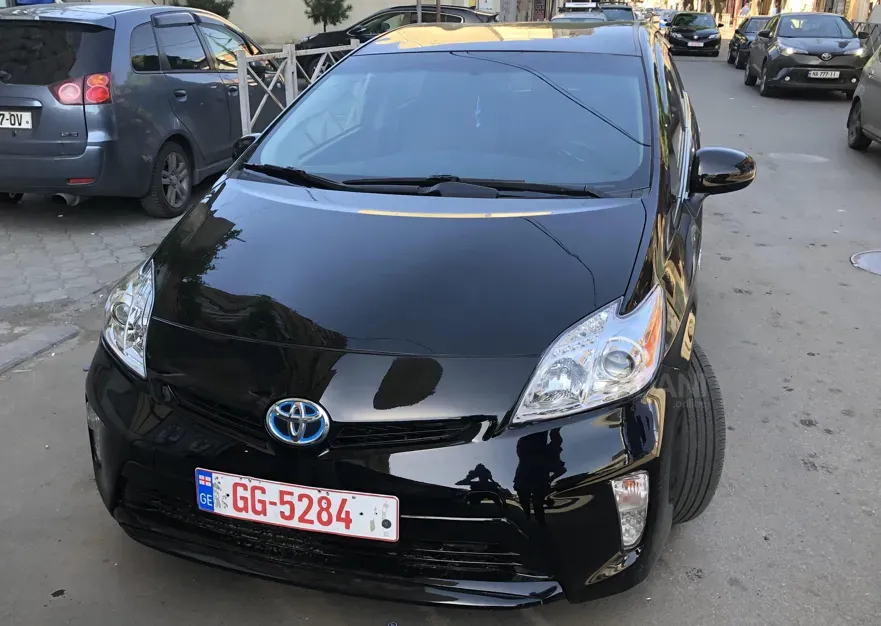 ქირავდება Toyota Prius 2012 თბილისი - photo 1