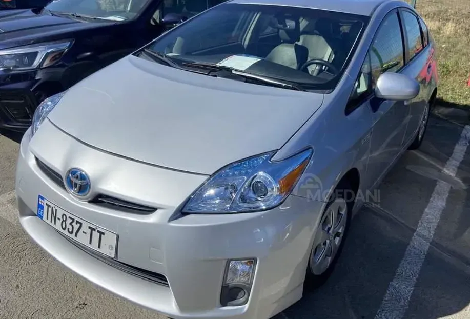 ქირავდება Toyota Prius 2015 თბილისი - photo 1