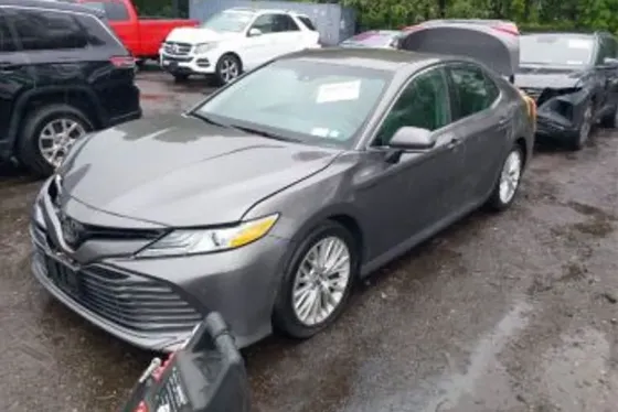 Toyota Camry 2.5L 2018 თბილისი