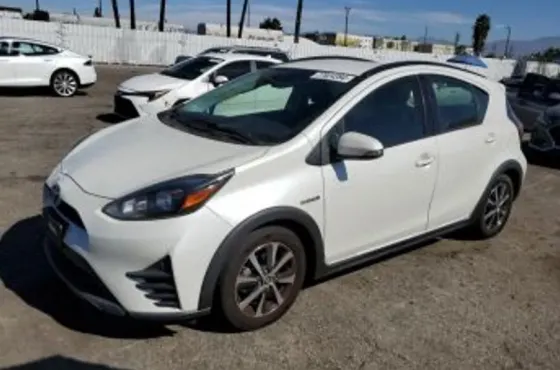 Toyota Prius 1.5L 2019 Тбилиси