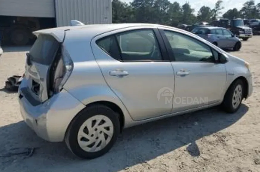 Toyota Prius C 1.5L 2016 Tbilisi - photo 4