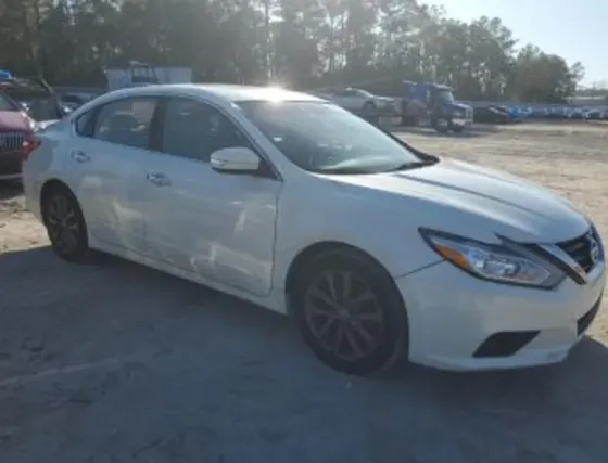 Nissan Altima 2016 Тбилиси