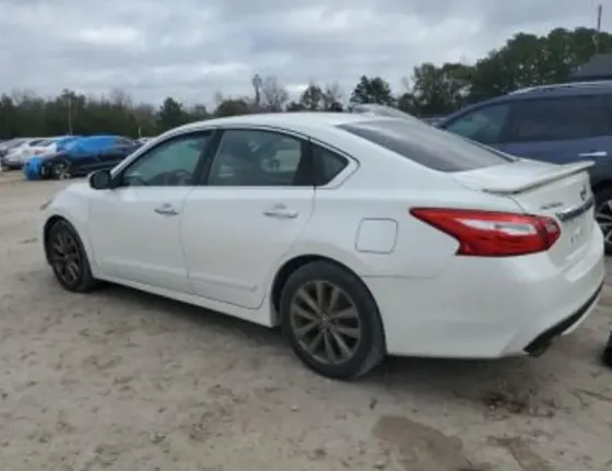 Nissan Altima 2016 Тбилиси