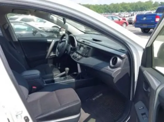 Toyota RAV4 2.5L 2016 Тбилиси