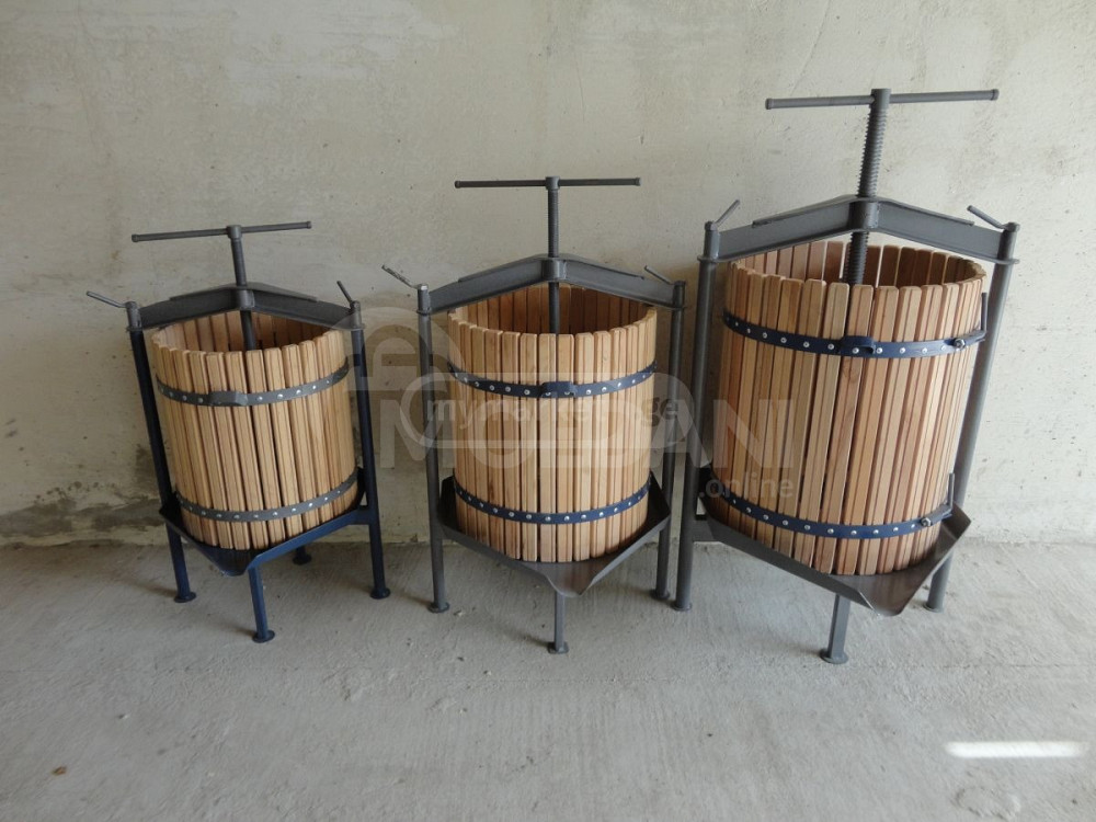 Виноградный пресс и сито. Тбилиси - изображение 1