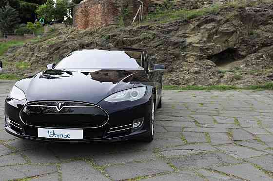 Tesla Model S 2013 Тбилиси