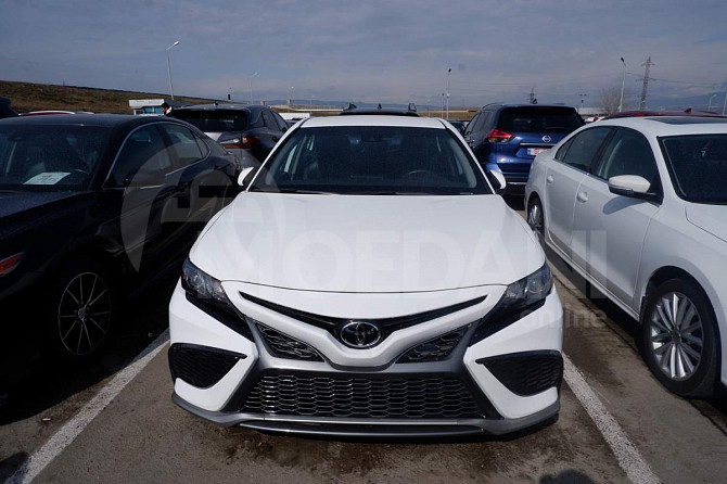 იყიდება 2022 წლიანი TOYOTA CAMRY რუსთავში თბილისი - photo 5