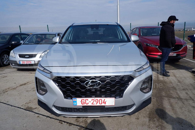 2019 HYUNDAI SANTA FE is for sale in Rustavi Tbilisi - photo 4