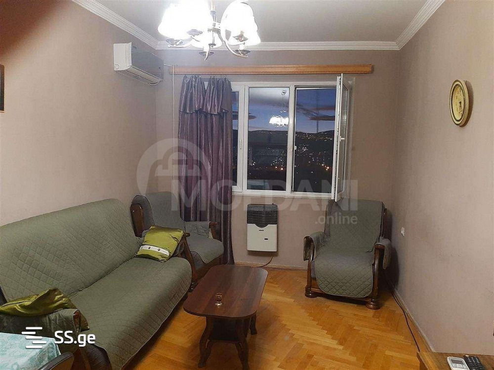 ქირავდება 3 ოთახიანი ბინა 45მ² 8/9 სართ თბილისი - photo 1