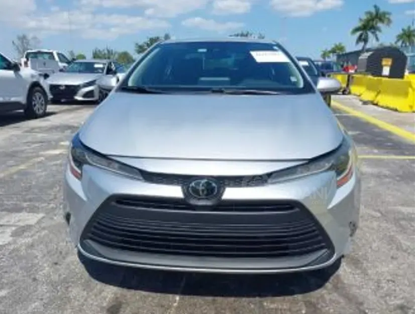 Toyota Corolla 1.8L 2020 Тбилиси - изображение 1