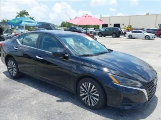 Nissan Altima 2023 Тбилиси