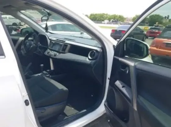 Toyota RAV4 2.5L 2015 Тбилиси