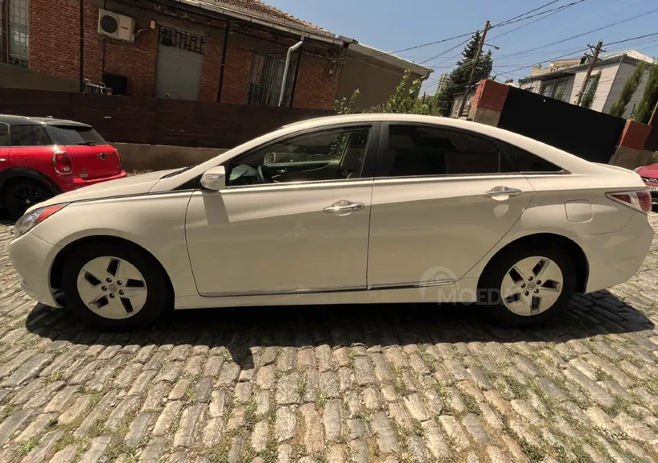 ქირავდება Hyundai Sonata 2012 თბილისი - photo 4